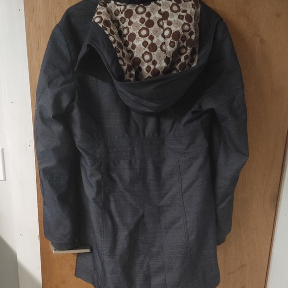 Winter coat - Picture 3 of 3